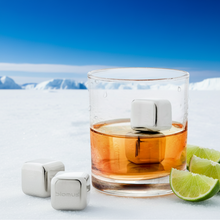 Laden Sie das Bild in den Galerie-Viewer, Set 4 Eiswürfel LOUNGE aus poliertem Edelstahl Blomus