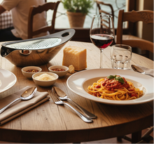 Laden Sie das Bild in den Galerie-Viewer, Blomus Käsereibe NAVETTA Edelstahl