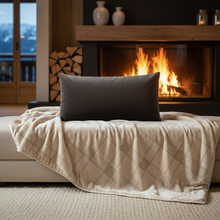 Laden Sie das Bild in den Galerie-Viewer, Kissenbezug VOGA   Samt                                                                  50 x 30 cm