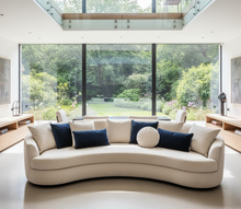 Laden Sie das Bild in den Galerie-Viewer, Kissenbezug VOGA   Samt                                                                  50 x 30 cm