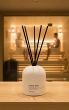 Laden Sie das Bild in den Galerie-Viewer, Raumduft Set - French Cotton -  Lily White (100ml)