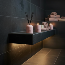 Laden Sie das Bild in den Galerie-Viewer, Raumduft Set - Rosé Dust (100ml)