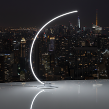 Laden Sie das Bild in den Galerie-Viewer, LED Tischleuchte CURVE