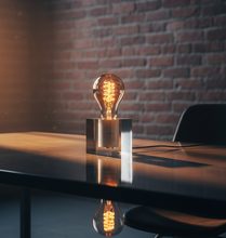 Laden Sie das Bild in den Galerie-Viewer, LED Tischleuchte Cubic  inkl. Leuchtmittel