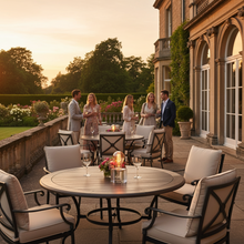 Laden Sie das Bild in den Galerie-Viewer, LED Tischleuchte Cubic  inkl. Leuchtmittel