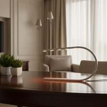 Laden Sie das Bild in den Galerie-Viewer, LED Tischleuchte RETURN Sompex