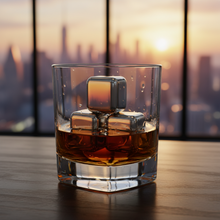 Laden Sie das Bild in den Galerie-Viewer, Set 4 Eiswürfel LOUNGE aus poliertem Edelstahl Blomus